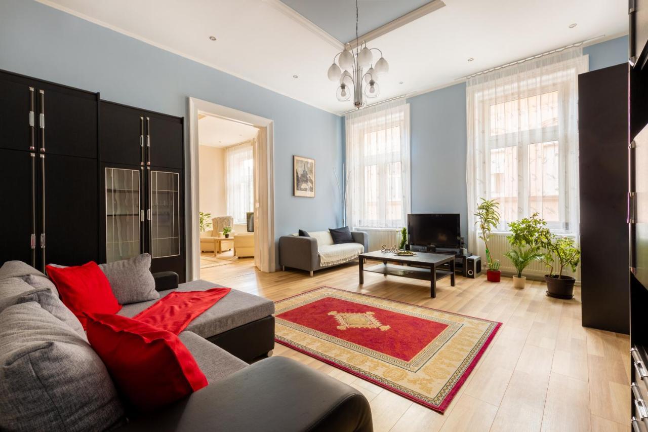 F24 Ferenc Apartment بودابست المظهر الخارجي الصورة
