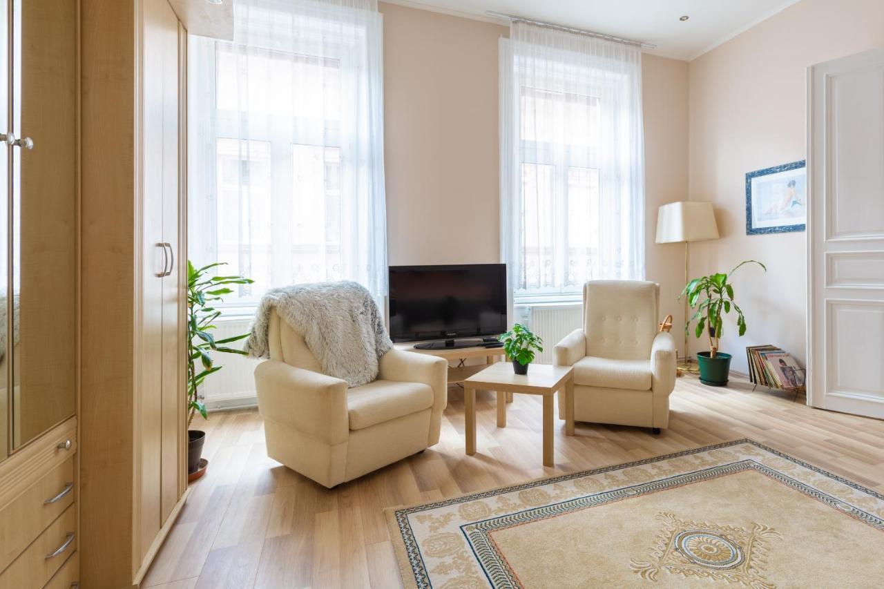 F24 Ferenc Apartment بودابست المظهر الخارجي الصورة