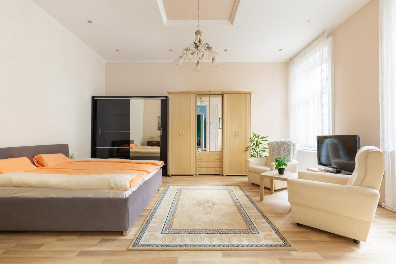 F24 Ferenc Apartment بودابست المظهر الخارجي الصورة