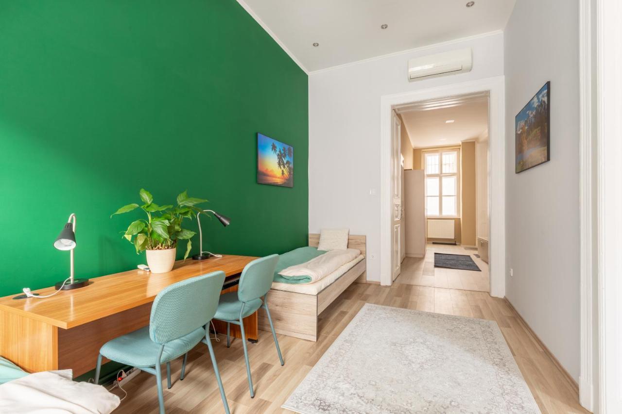 F24 Ferenc Apartment بودابست المظهر الخارجي الصورة