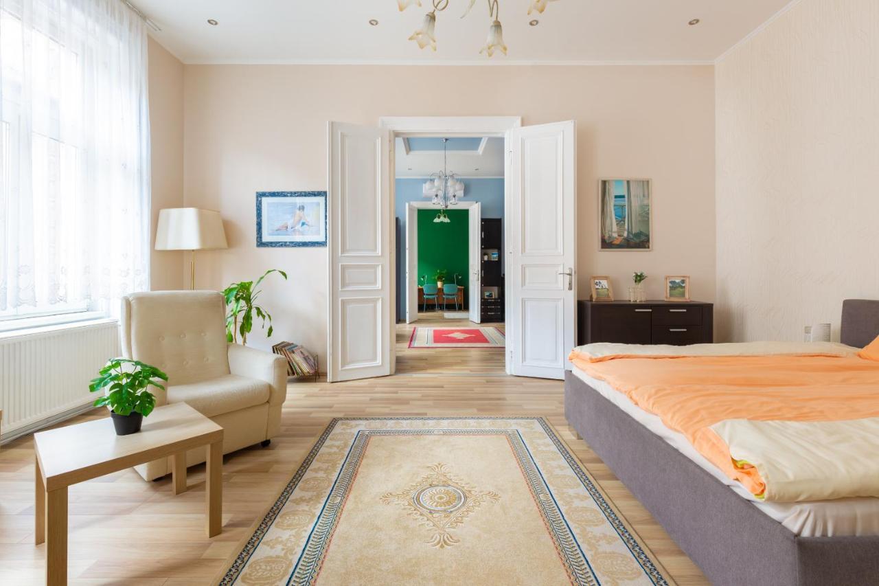 F24 Ferenc Apartment بودابست المظهر الخارجي الصورة