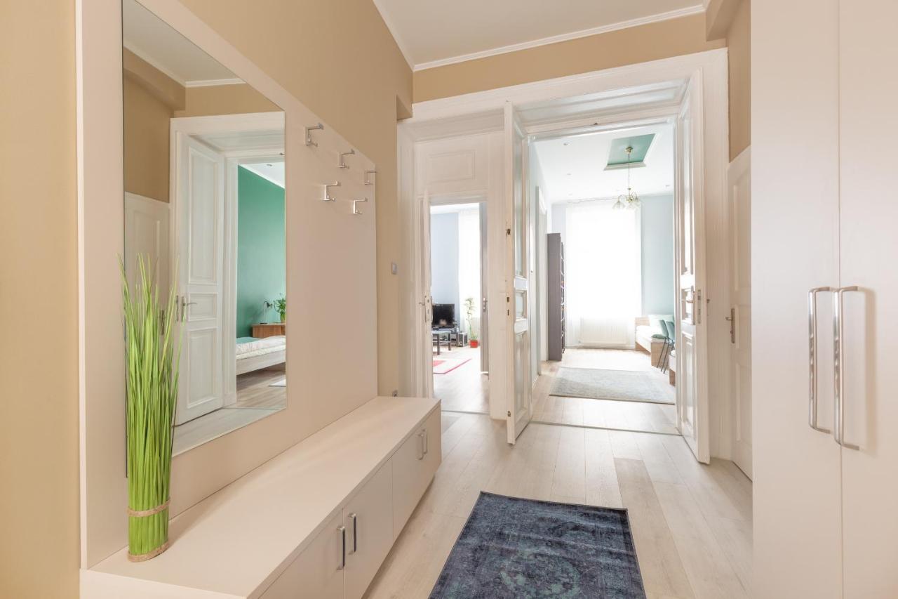 F24 Ferenc Apartment بودابست المظهر الخارجي الصورة