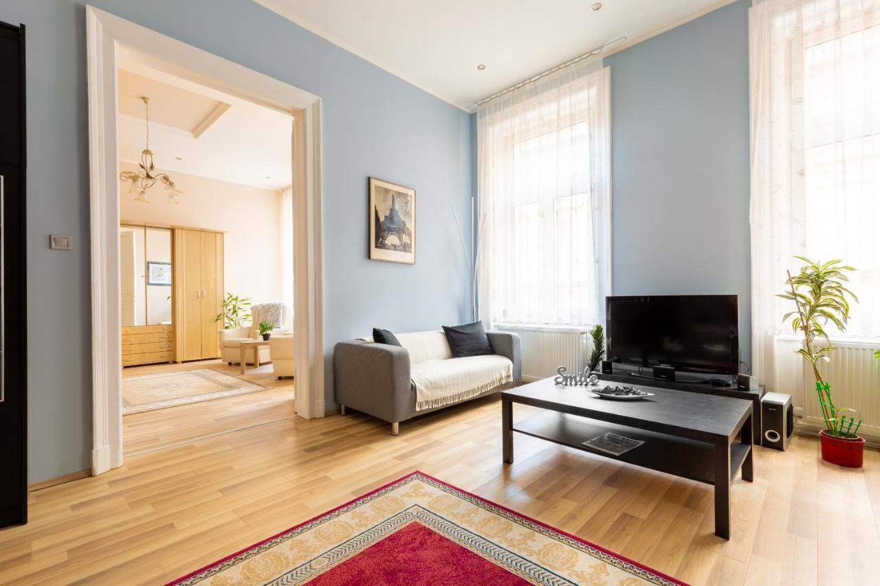 F24 Ferenc Apartment بودابست المظهر الخارجي الصورة