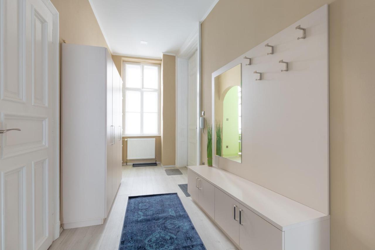 F24 Ferenc Apartment بودابست المظهر الخارجي الصورة